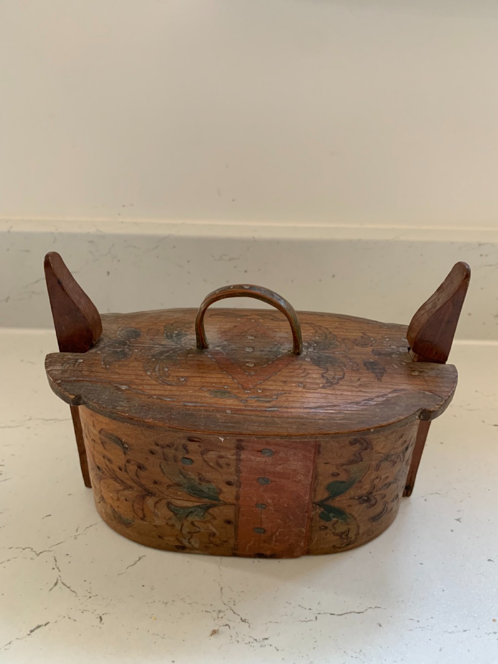 Late 19th century Norwegian butter box  View III