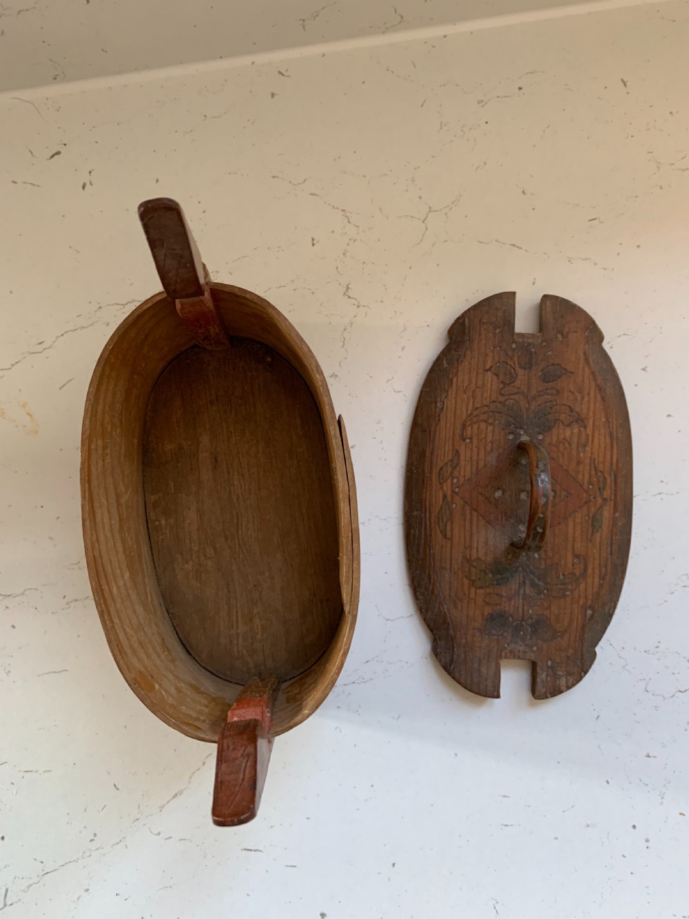 Late 19th century Norwegian butter box  View VI