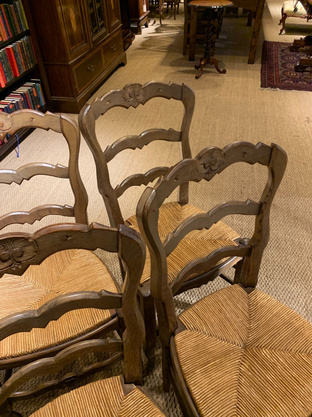 Set of 6 oak chairs with rush seats    View VI