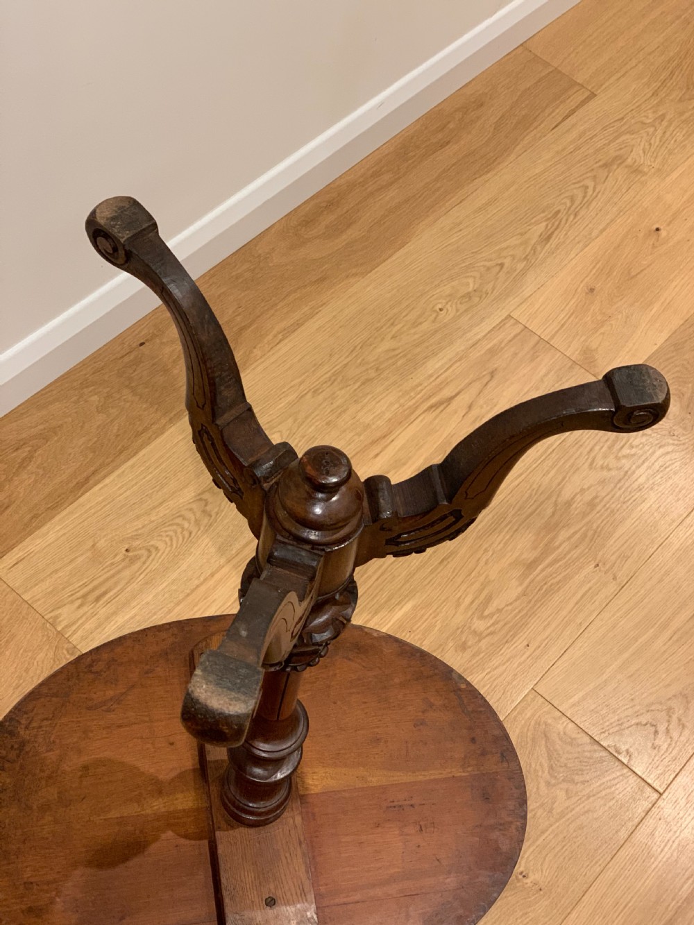 Victorian Walnut tripod table   View VIII