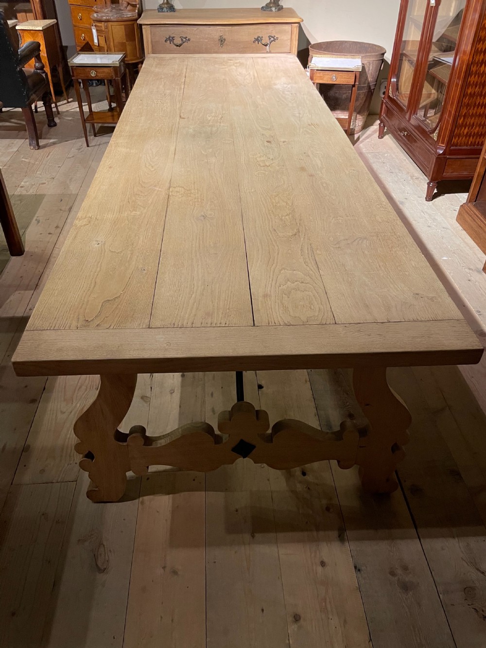 Oak Refectory table View VII