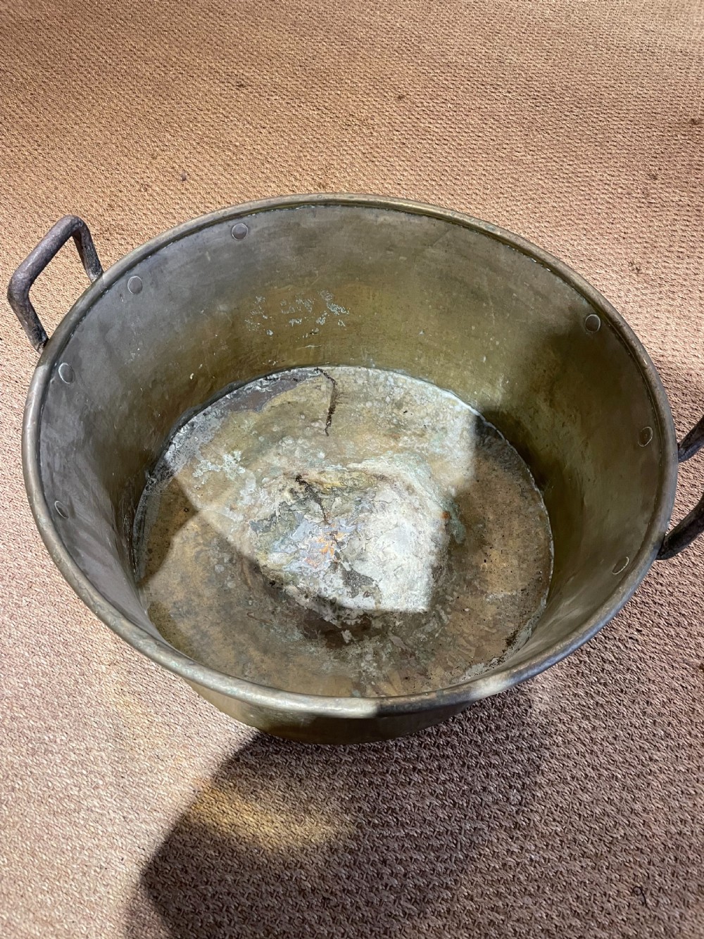 Large antique brass pot / log bin  View IV