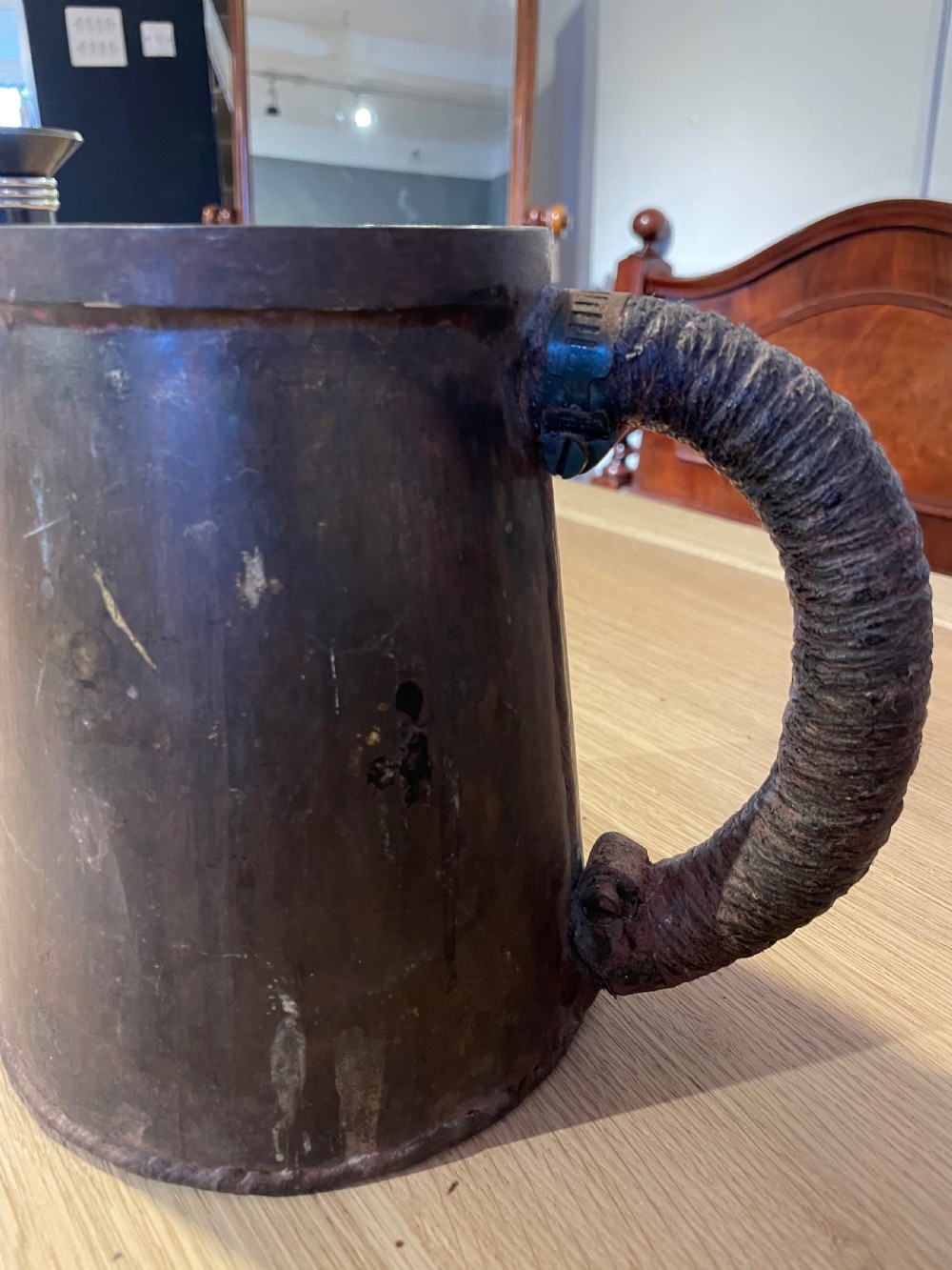 Antique woodworkers glue pot  View VII