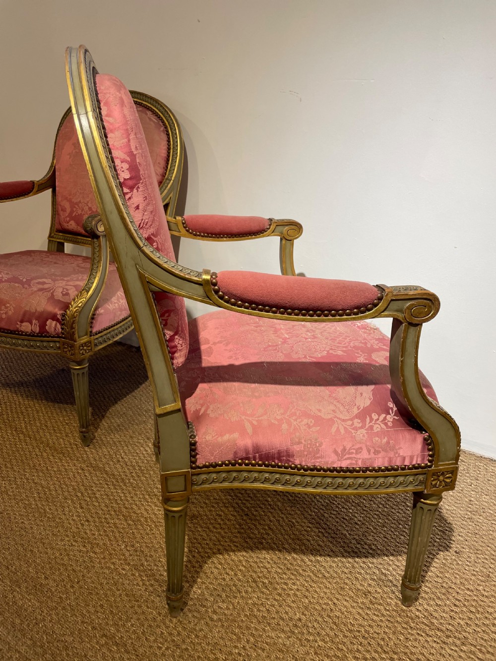 Pair of armchairs  View VII