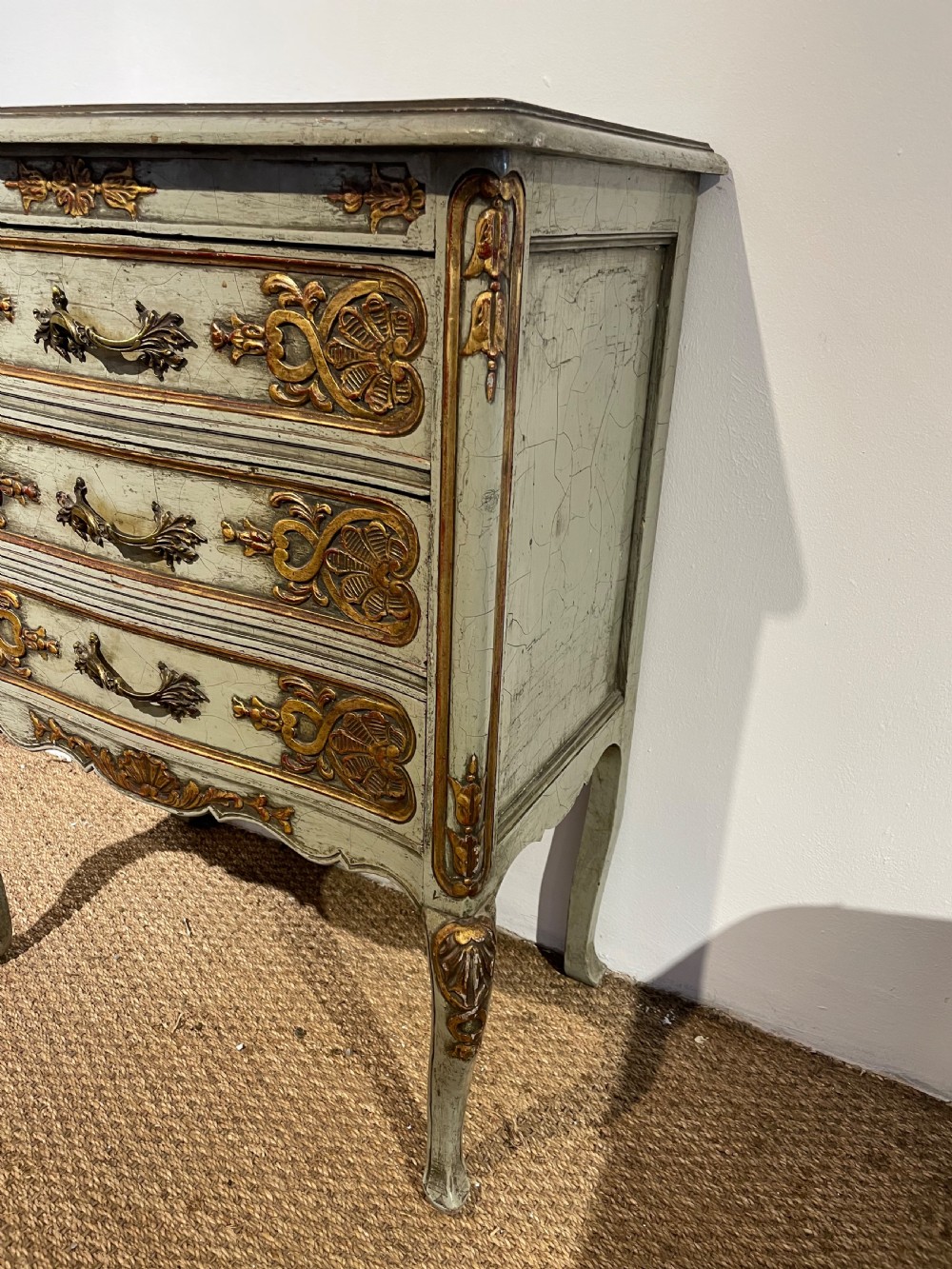 Small lacquered commode / chest of drawers  View II