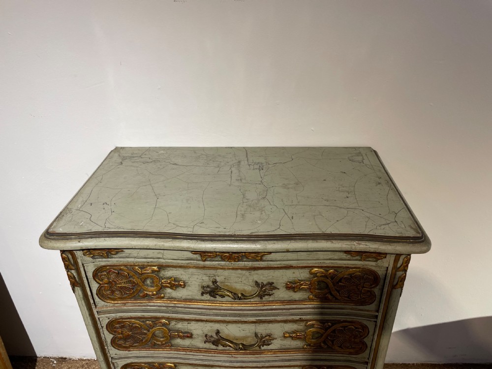 Small lacquered commode / chest of drawers  View VIII