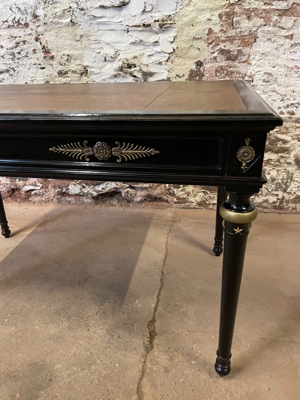 Napoleon III writing desk  View X