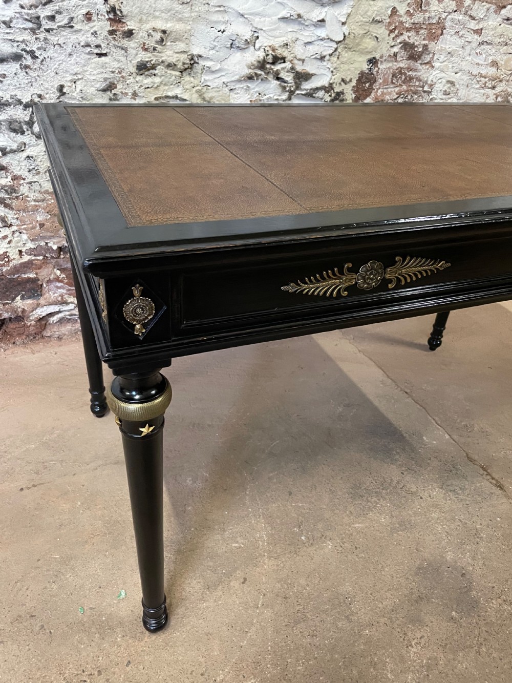Napoleon III writing desk  View XIII