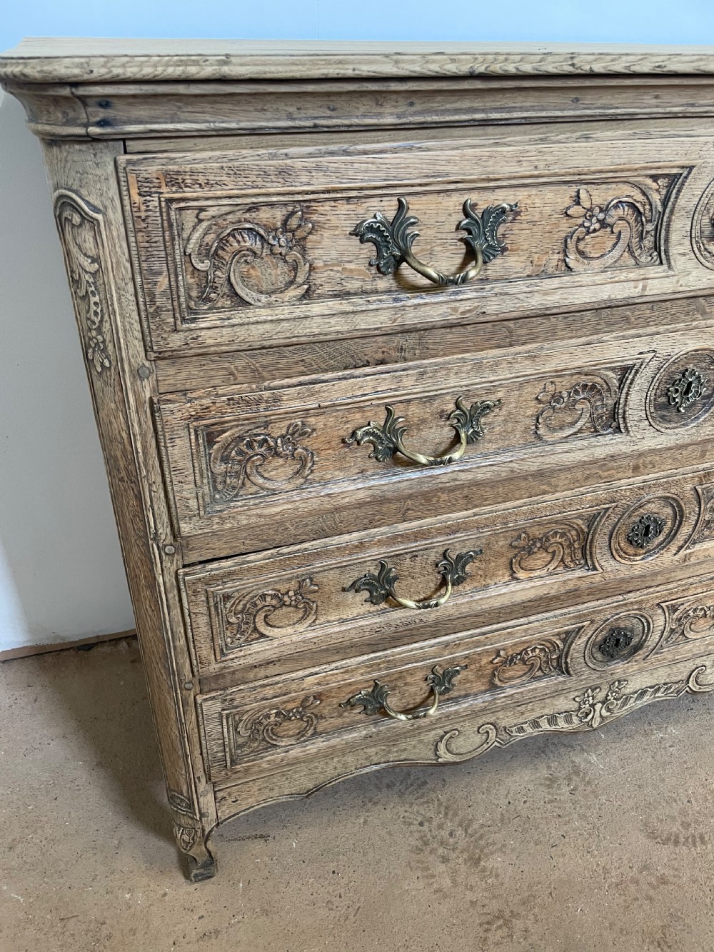 Scrubbed oak 4 drawer commode , chest of drawers  View VI