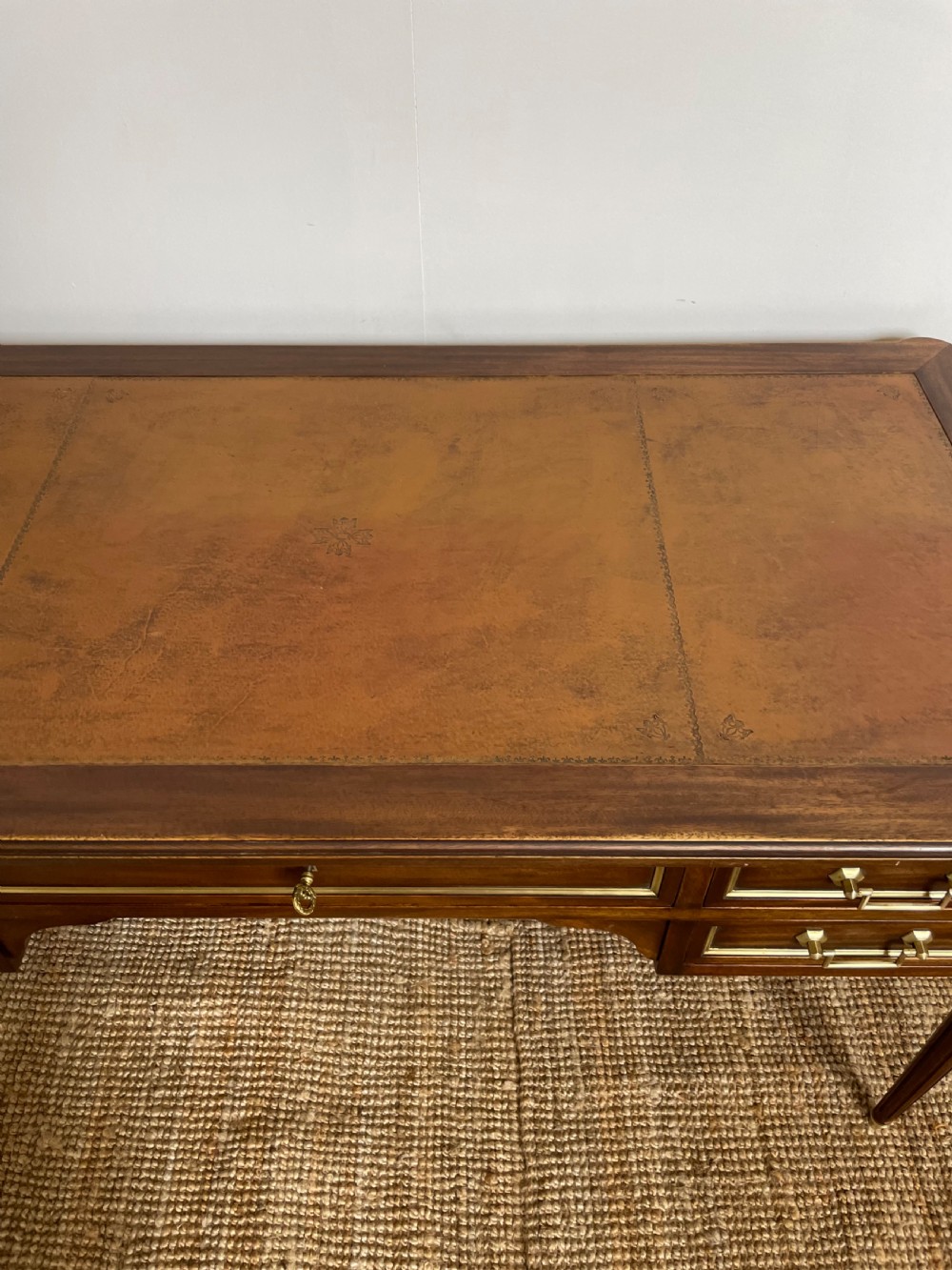 Louis XVI style writing desk  View XI