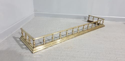 Very Good Victorian Brass Fender