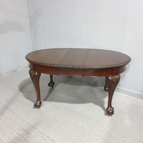 Victorian Mahogany Dining Table
