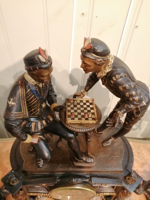 AN OUTSTANDING QUALITY AND UNUSUAL FRENCH CLOCK GARNITURE - ADDITIONAL PHOTO 4