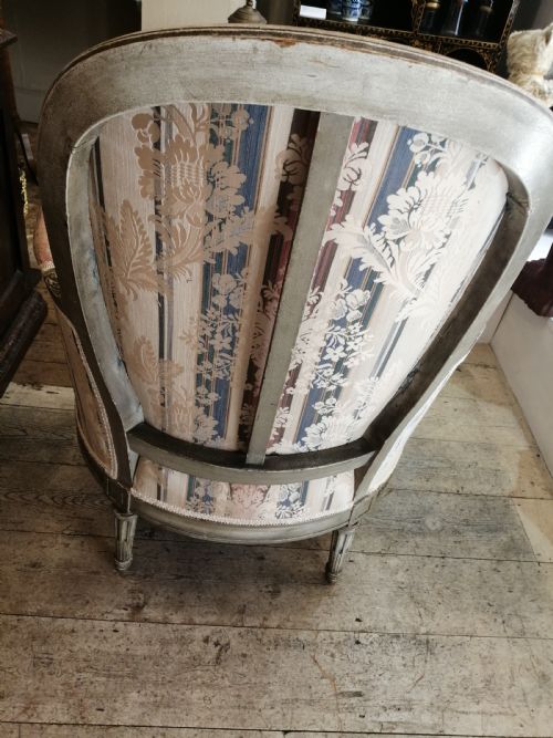 A FINE QUALITY PAIR OF 19TH CENTURY LOUIS XV STYLE FAUTEUIL ARMCHAIRS - ADDITIONAL PHOTO 9