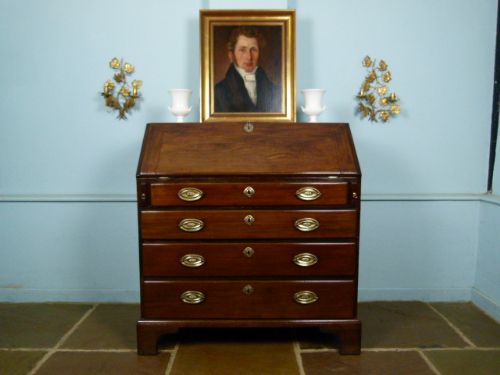 Georgian Mahogany Bureau 
