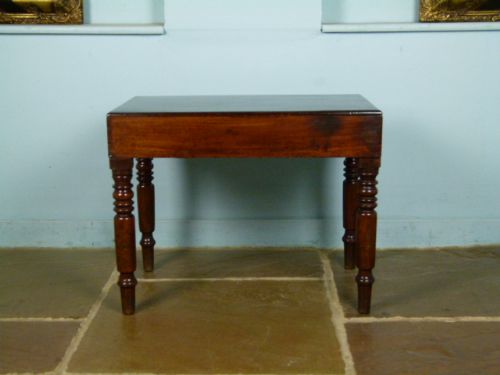 fig 1. Pretty Victorian Mahogany Ladies Bidet / Baby Bath / Side Table / Wash-Stand
 