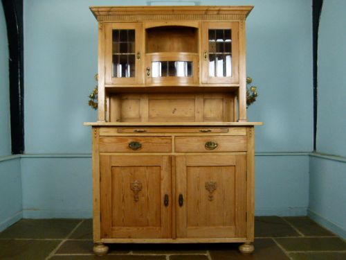 fig 2. Pretty Victorian Antique Pine Dresser