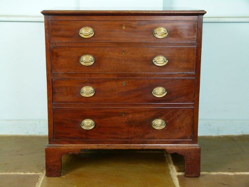 Elegant Georgian Mahogany Commode Side Table Cabinet
