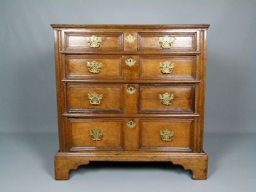 17th Century Oak Chest of Drawers
