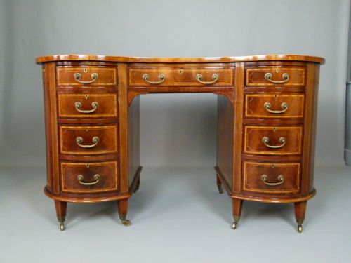 fig 1. Superb Edwardian Mahogany Kidney Shaped Desk