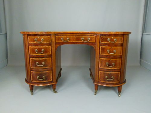 fig 2. Superb Edwardian Mahogany Kidney Shaped Desk