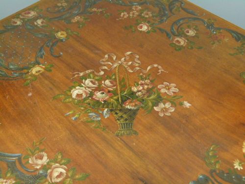 Elegant Victorian Sheraton Revival Painted Satinwood Centre Table