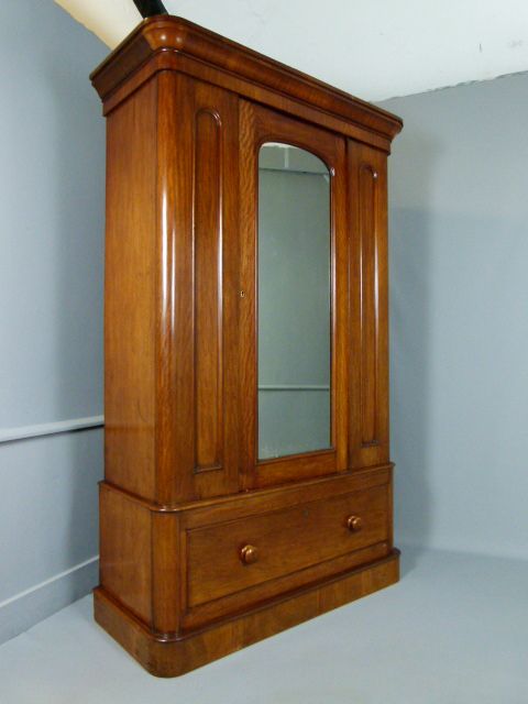 Good Quality Victorian Mahogany Mirrored Wardrobe
