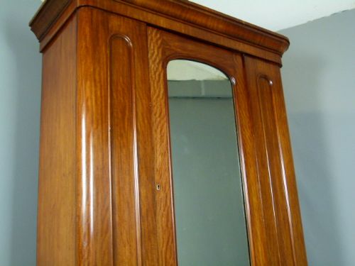 fig 3. Good Quality Victorian Mahogany Mirrored Wardrobe
