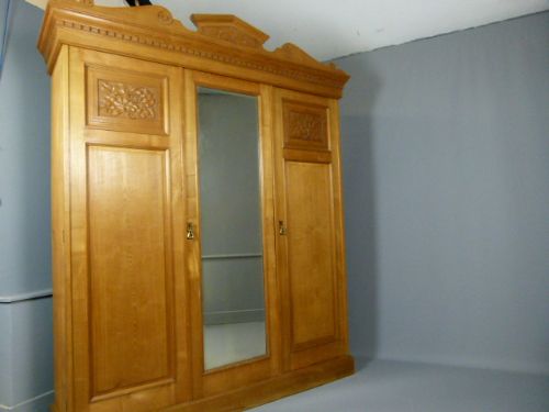 fig 1. Super Quality Victorian Golden Ash Compactum Wardrobe