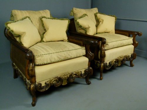 Oustanding Quality Walnut & Giltwood Pair of Bergere Chairs C1900.