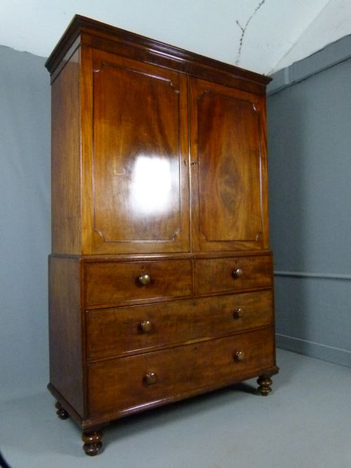 Super Quality Georgian Mahogany Linen Press