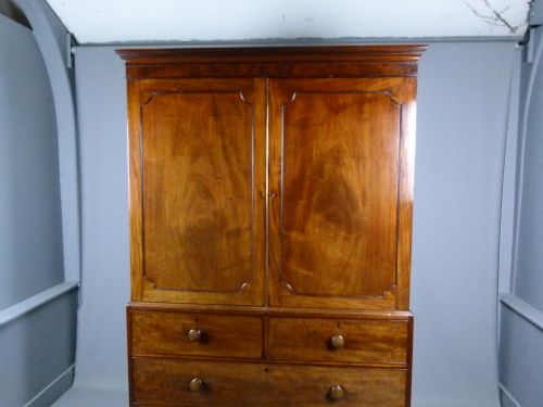 fig 4. Super Quality Georgian Mahogany Linen Press