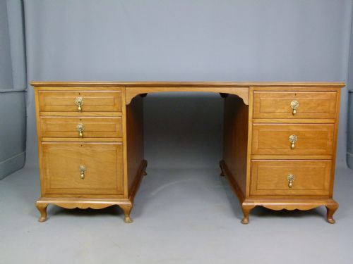 Early 20th Century Walnut Pedestal Partners Desk C1920