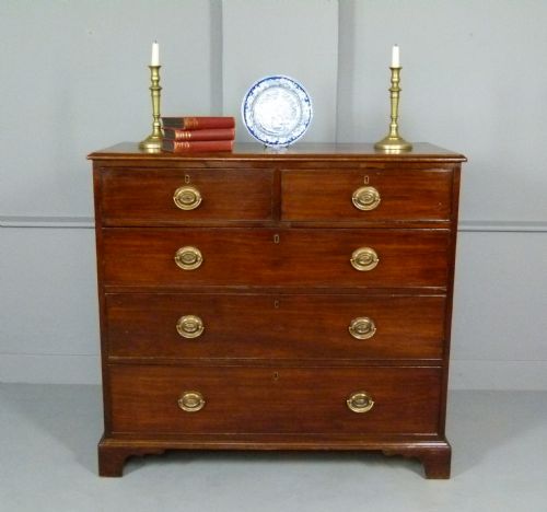 Georgian Mahogany Chest of Drawers