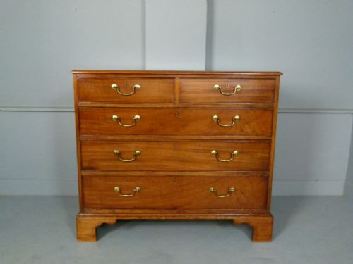 fig 1. Georgian Mahogany Chest Of Drawers c1760