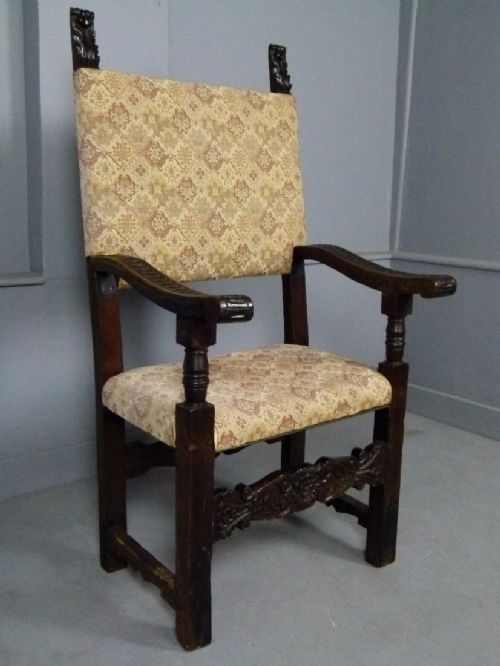 17th Century Italian Carved Walnut Throne / Arm Chair