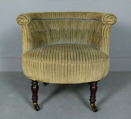 fig 1. Victorian Button-Back Tub Chair