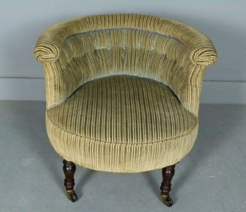 fig 2. Victorian Button-Back Tub Chair