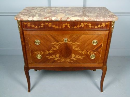 Elegant French Marquetry Kingwood Commode / Chest of Drawers