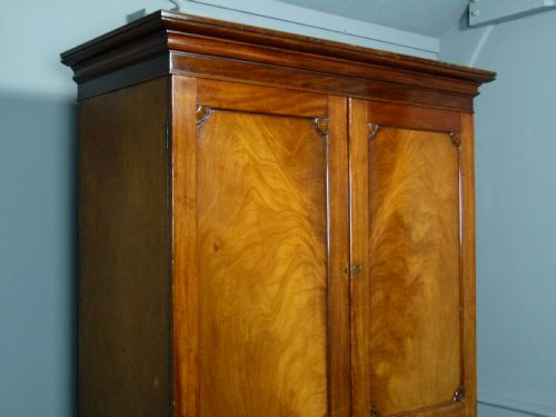 fig 4. William IV Mahogany Linen-Press c1830