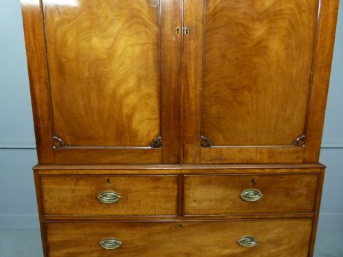 fig 5. William IV Mahogany Linen-Press c1830