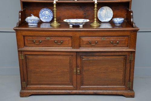 fig 2.  Georgian Solid Oak Dresser
