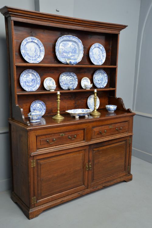 fig 3.  Georgian Solid Oak Dresser
