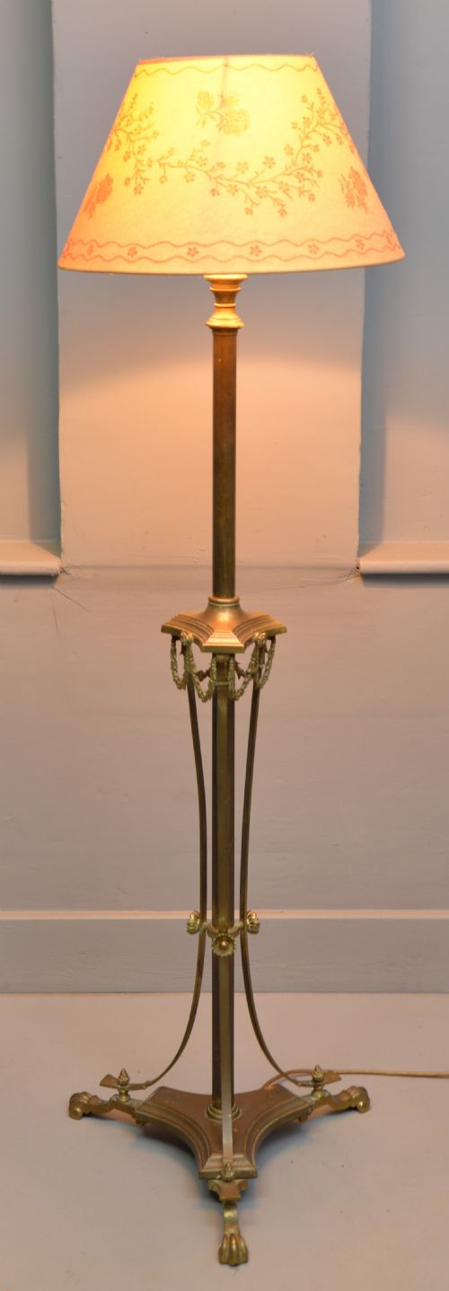 ELEGANT EDWARDIAN BRASS STANDARD LAMP - ADDITIONAL PHOTO 2