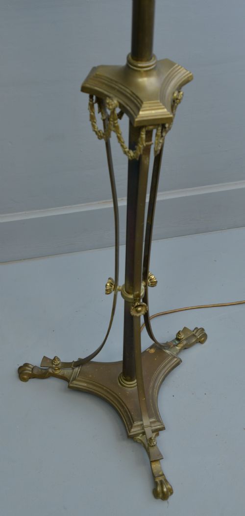 ELEGANT EDWARDIAN BRASS STANDARD LAMP - ADDITIONAL PHOTO 9