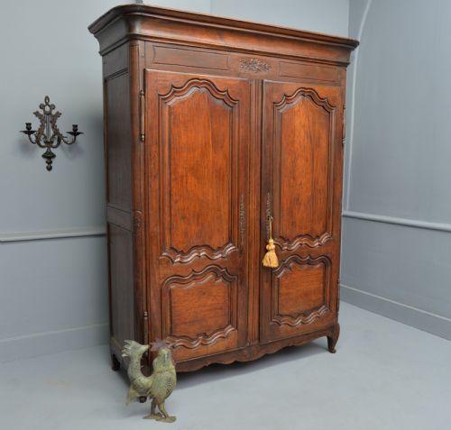 Very Sweet Small 18thc French Walnut Armoire