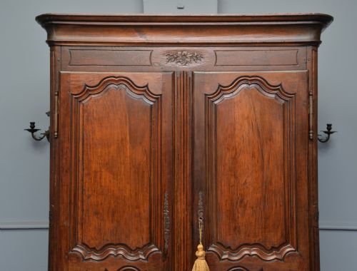 fig 2. Very Sweet Small 18thc French Walnut Armoire