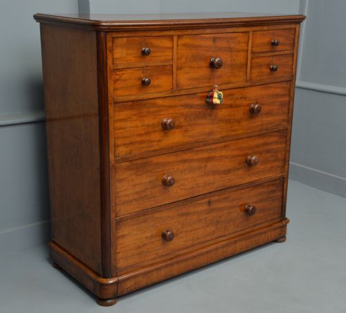 Superb Quality Large Victorian Mahogany  Maple & Co Chest of Drawers