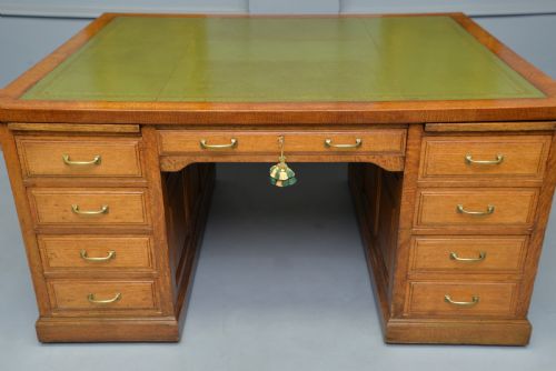 fig 2. Edwardian Light Oak Large Partners Pedestal Desk