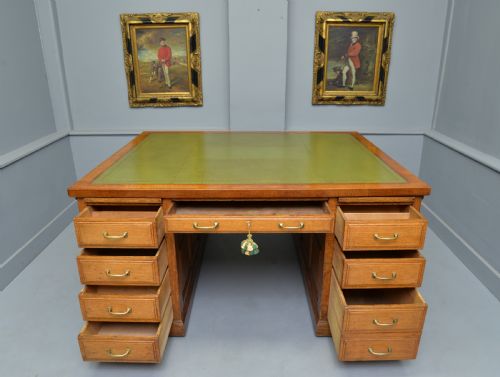 fig 4. Edwardian Light Oak Large Partners Pedestal Desk